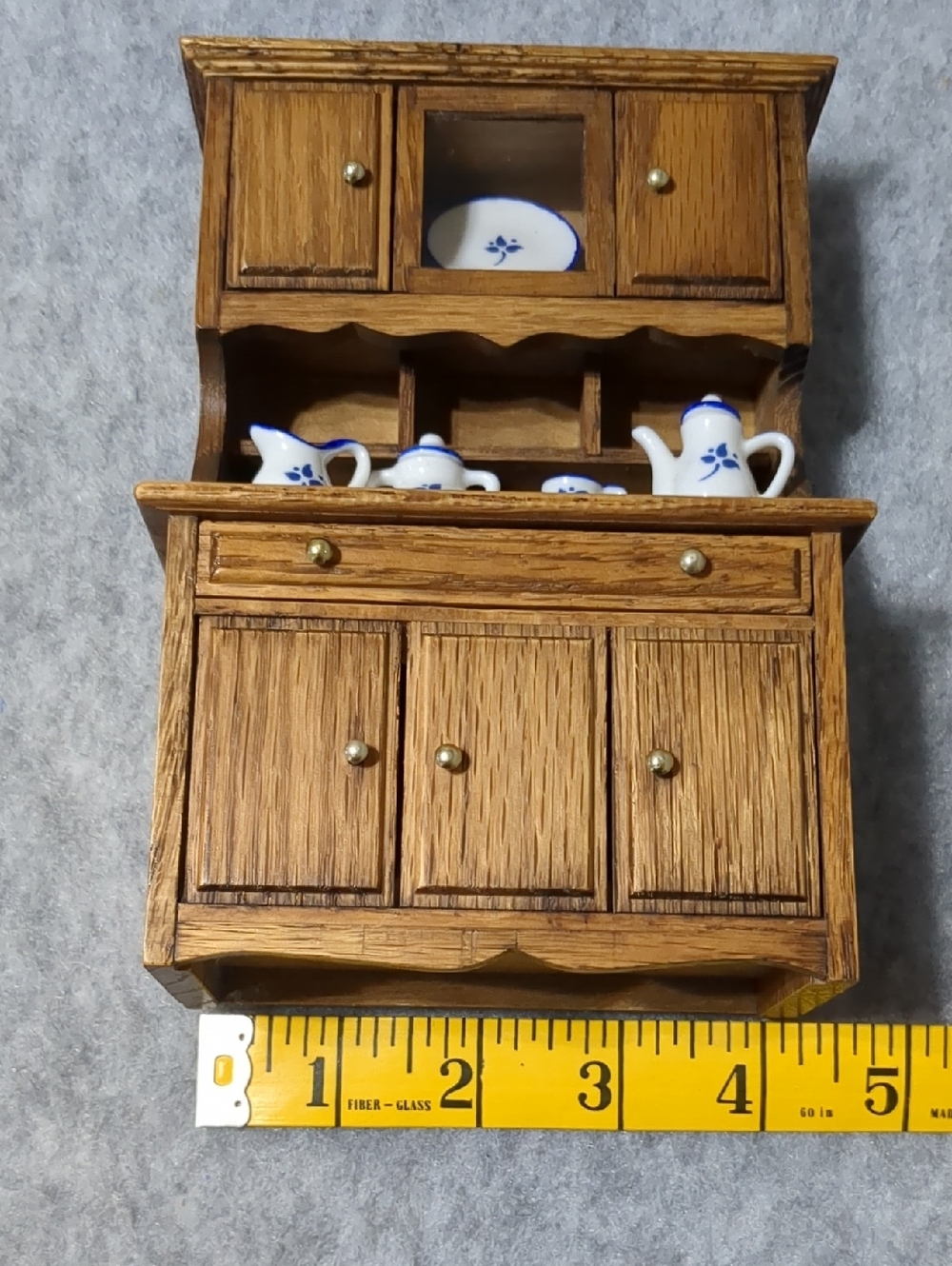 Wooden Cabinet with China Ceramic Miniature Musical ENESCO Dollhouse Furniture - Picture 9 of 10
